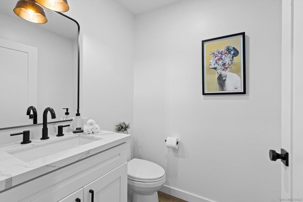 Image 8 of property listing at 6111 Rancho Mission Rd 313, San Diego, CA 92108