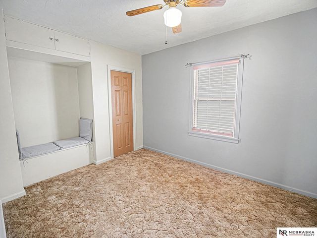 2627 B Street, Lincoln, NE 68502