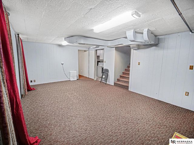 2627 B Street, Lincoln, NE 68502