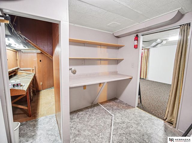 2627 B Street, Lincoln, NE 68502