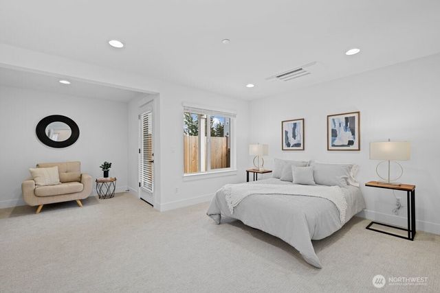 16 160th Place SE, Bothell, WA 98012