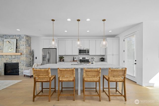 16 160th Place SE, Bothell, WA 98012