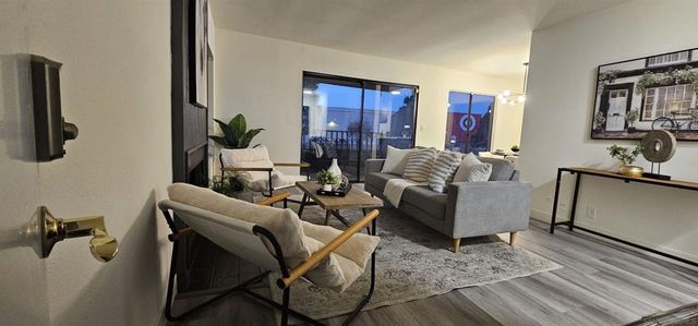 3207 Midway Dr. 101, San Diego, CA 92110