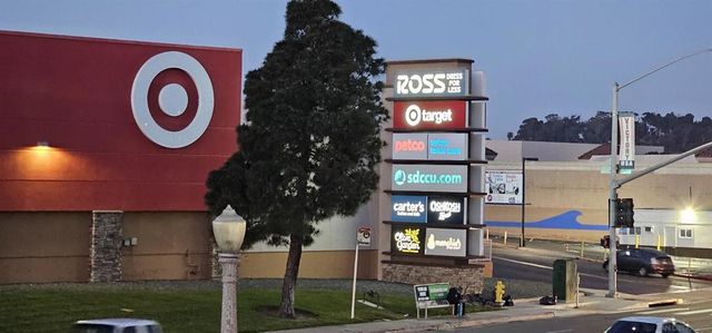 3207 Midway Dr. 101, San Diego, CA 92110