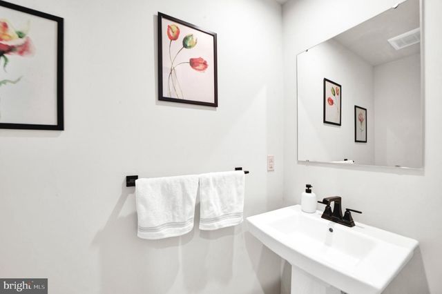 15 PRATT, Lawrence, NJ 08648