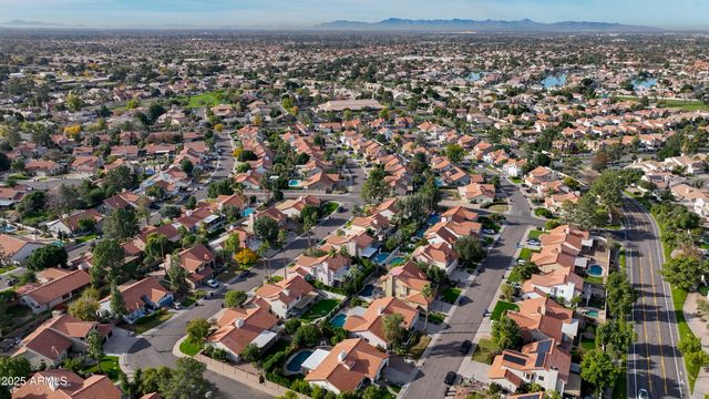 2342 E MALLARD Court, Gilbert, AZ 85234