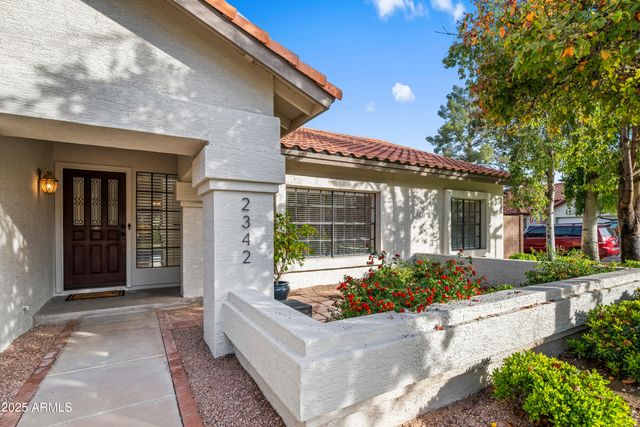 2342 E MALLARD Court, Gilbert, AZ 85234