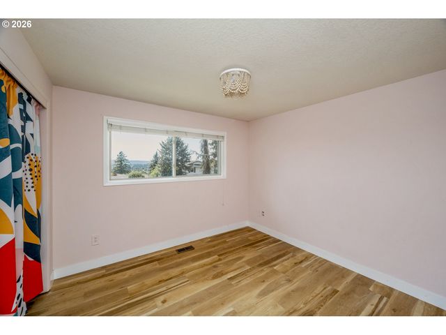 10824 Se 95TH Ct, Happy Valley, OR 97086