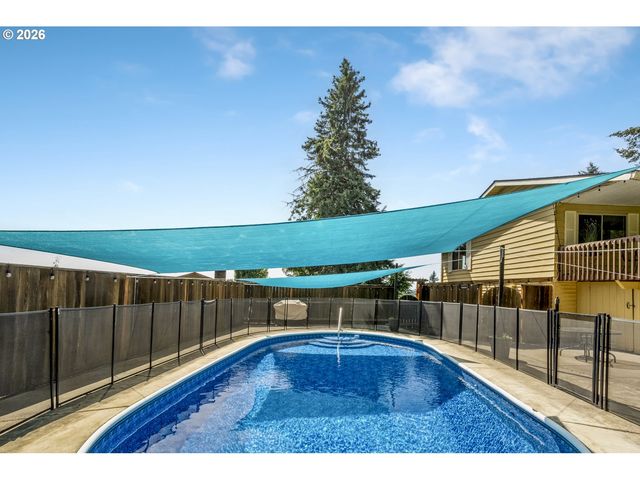 10824 Se 95TH Ct, Happy Valley, OR 97086