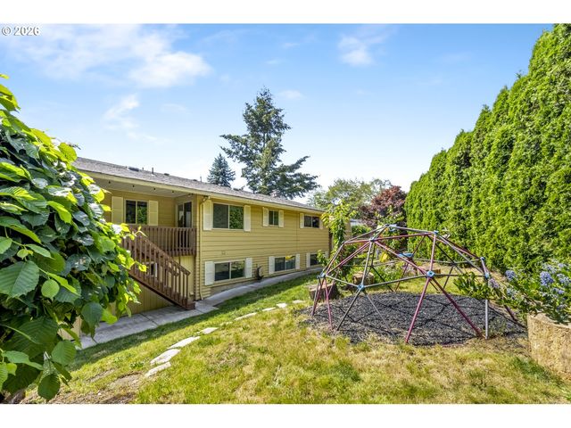 10824 Se 95TH Ct, Happy Valley, OR 97086