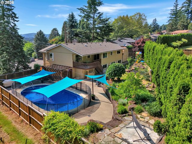 10824 Se 95TH Ct, Happy Valley, OR 97086