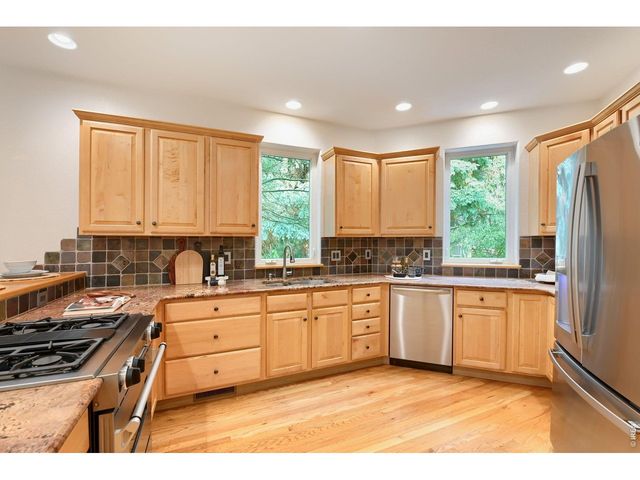 1812 Scarsdale Ct, Lafayette, CO 80026