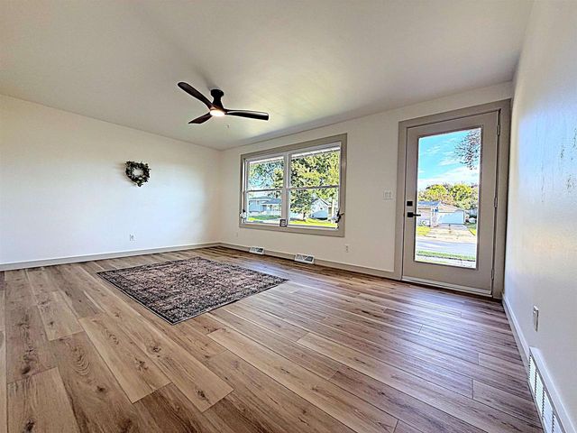 631 IDLEWILD STREET, Kaukauna, WI 54130