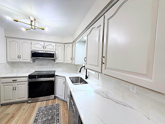 631 IDLEWILD STREET, Kaukauna, WI 54130