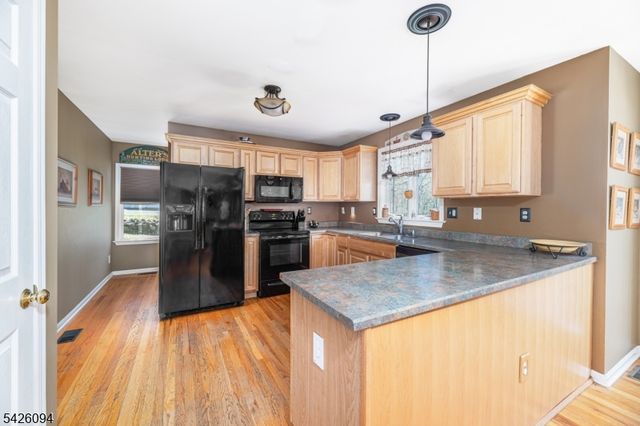 42 Mordaunt Rd, Vernon Twp., NJ 07462