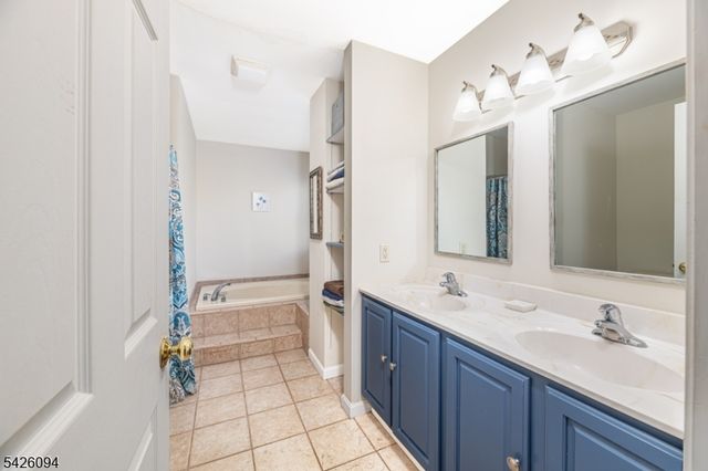 42 Mordaunt Rd, Vernon Twp., NJ 07462