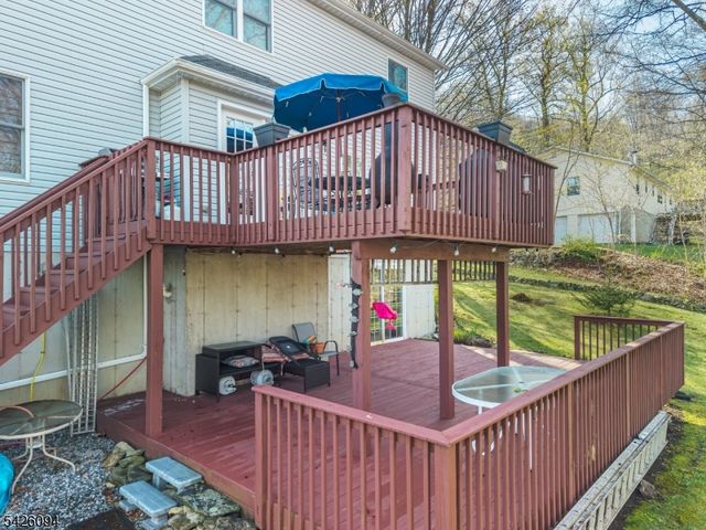 42 Mordaunt Rd, Vernon Twp., NJ 07462