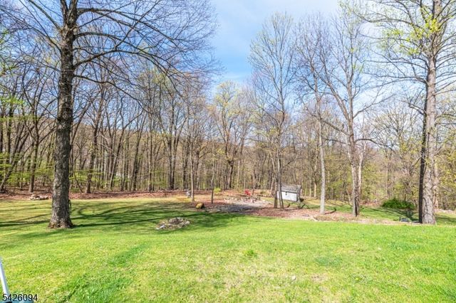 42 Mordaunt Rd, Vernon Twp., NJ 07462