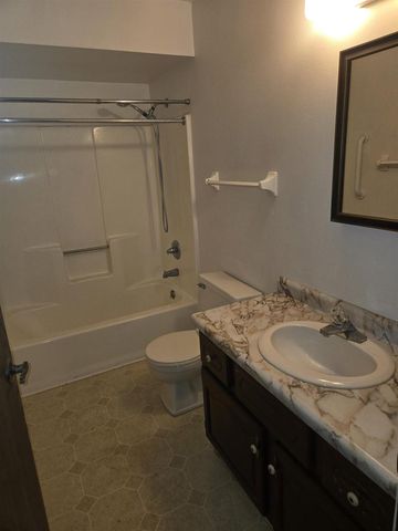 890 BISHOP COURT, Fond Du Lac, WI 54935