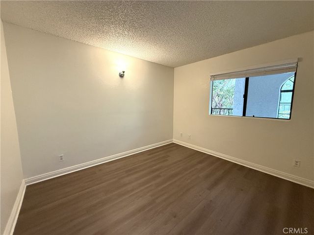 1212 Gladys Avenue 303, Long Beach, CA 90804