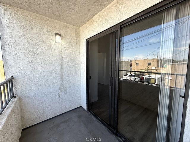 1212 Gladys Avenue 303, Long Beach, CA 90804