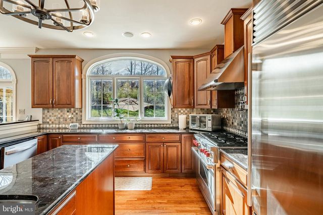108 BAVINGTON RD, Perkiomenville, PA 18074