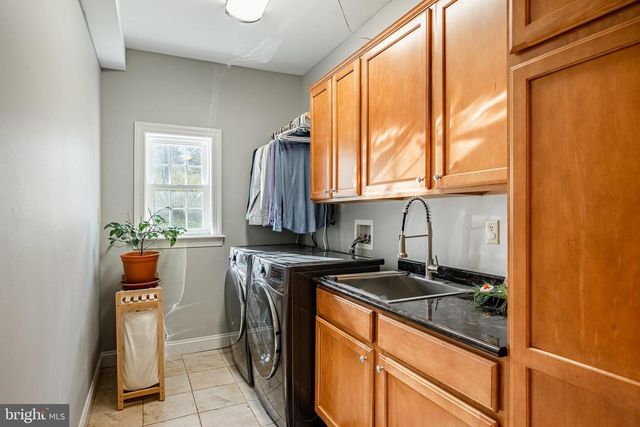 108 BAVINGTON RD, Perkiomenville, PA 18074
