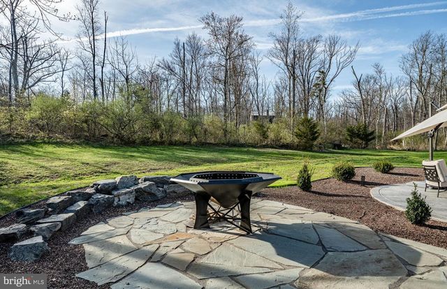 108 BAVINGTON RD, Perkiomenville, PA 18074