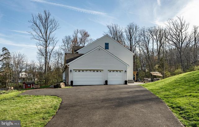 108 BAVINGTON RD, Perkiomenville, PA 18074