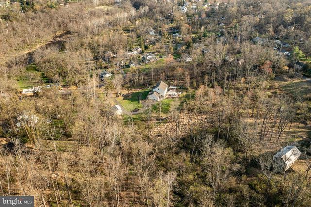 108 BAVINGTON RD, Perkiomenville, PA 18074