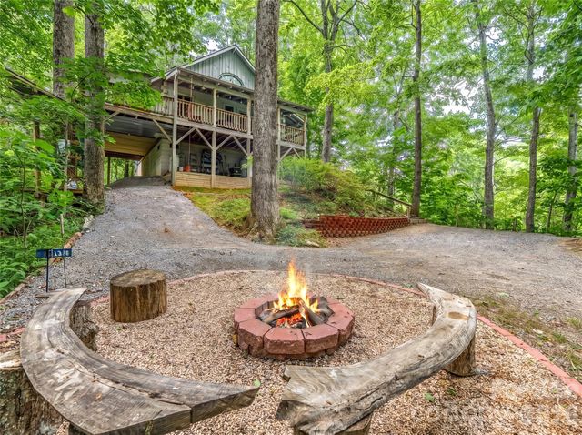 520 Patricia Road, Black Mountain, NC 28711