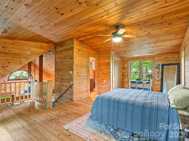 520 Patricia Road, Black Mountain, NC 28711