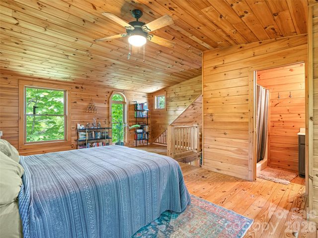 520 Patricia Road, Black Mountain, NC 28711