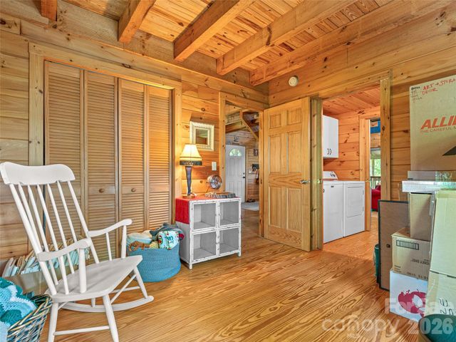 520 Patricia Road, Black Mountain, NC 28711