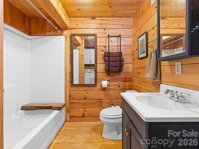520 Patricia Road, Black Mountain, NC 28711