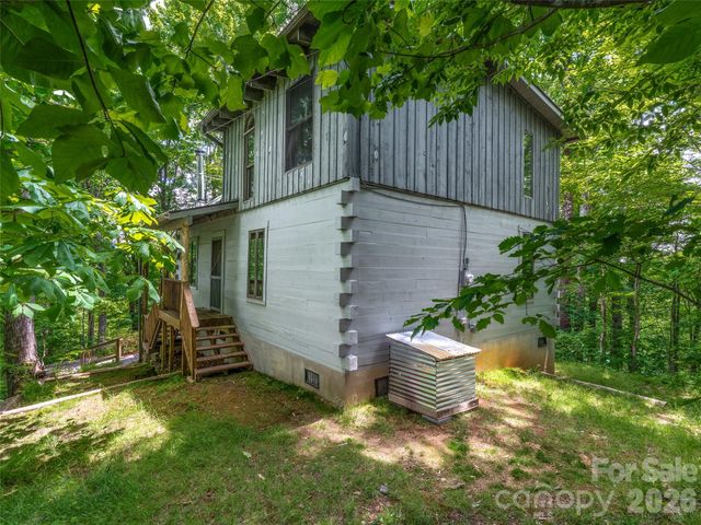 520 Patricia Road, Black Mountain, NC 28711