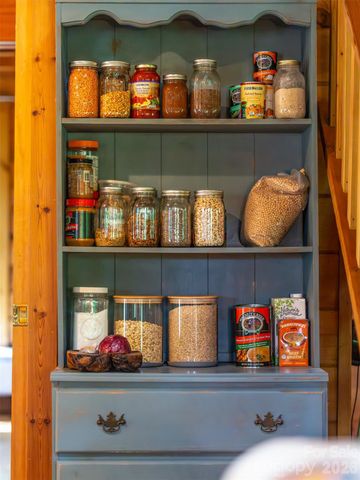 520 Patricia Road, Black Mountain, NC 28711