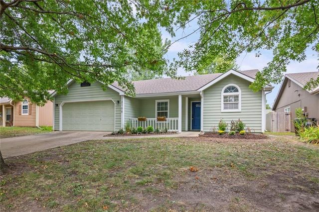 2108 E 26th Terrace, Lawrence, KS 66046