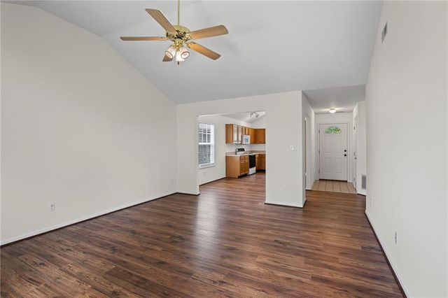 2108 E 26th Terrace, Lawrence, KS 66046