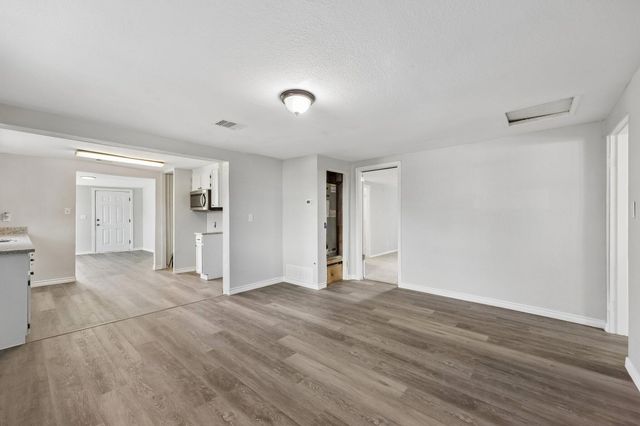 1724 Lloyd Avenue, Fort Worth, TX 76105
