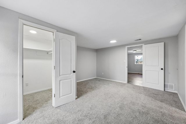 1724 Lloyd Avenue, Fort Worth, TX 76105