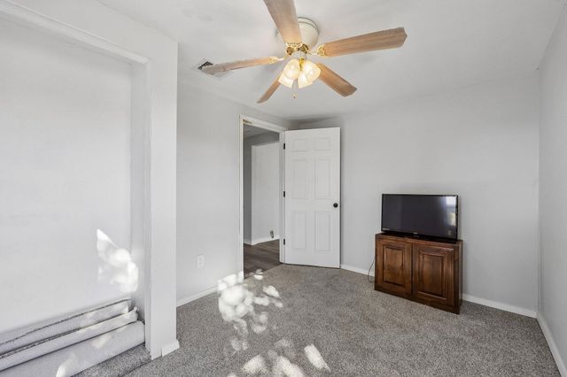 1724 Lloyd Avenue, Fort Worth, TX 76105