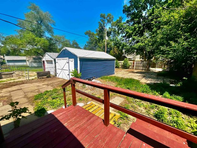 1106 N 11th, Salina, KS 67401