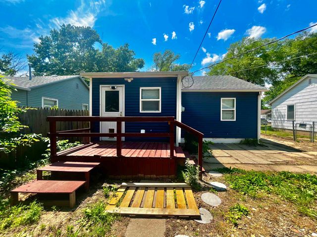 1106 N 11th, Salina, KS 67401