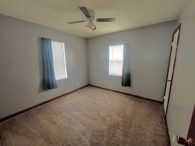1106 N 11th, Salina, KS 67401
