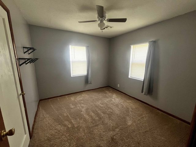 1106 N 11th, Salina, KS 67401