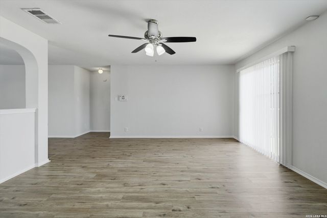 7230 Autumn Wls, Converse, TX 78109