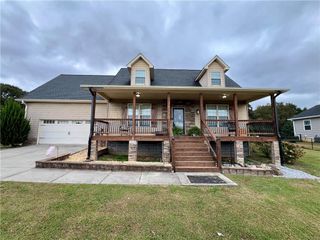 187 Willow Haven SE Street, Calhoun, GA 30701