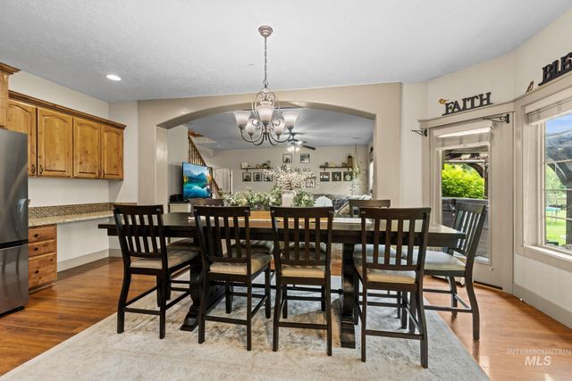 5209 Green Valley Place, Nampa, ID 83686