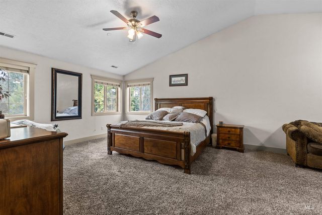 5209 Green Valley Place, Nampa, ID 83686